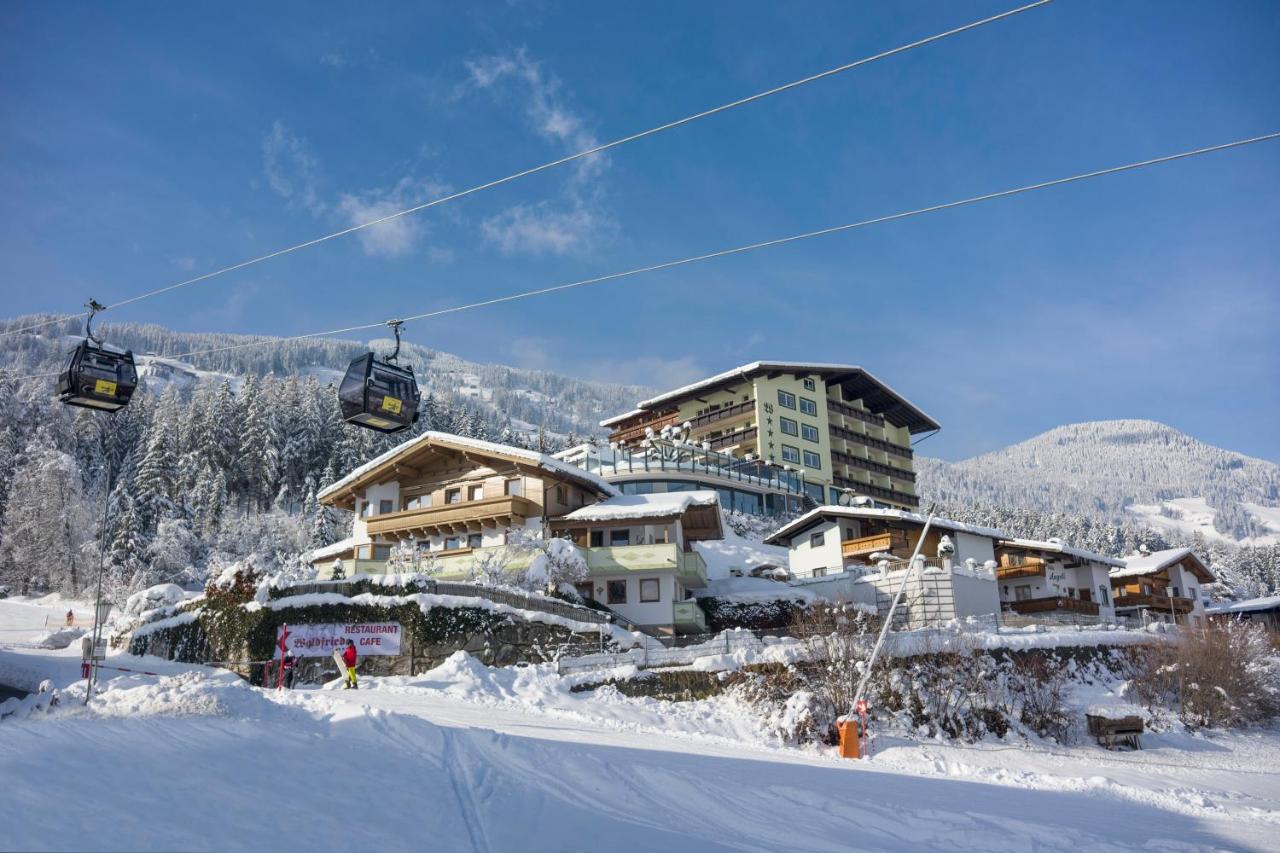 Hotel Waldfriede - Der Logenplatz Im Zillertal Fügen Dış mekan fotoğraf