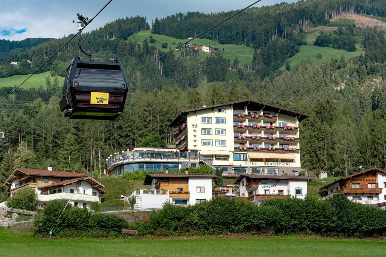 Hotel Waldfriede - Der Logenplatz Im Zillertal Fügen Dış mekan fotoğraf